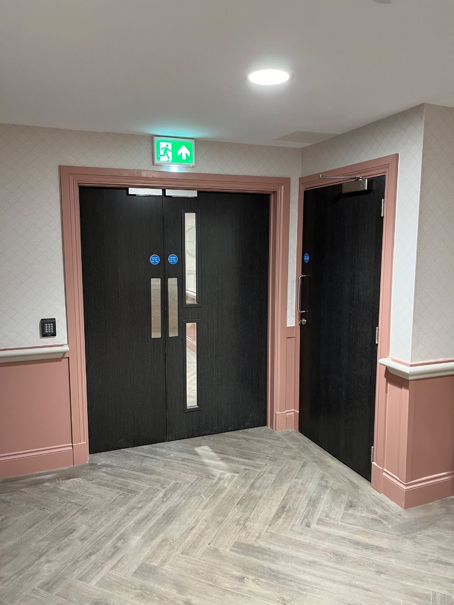 Painter and Decorator: Image 3